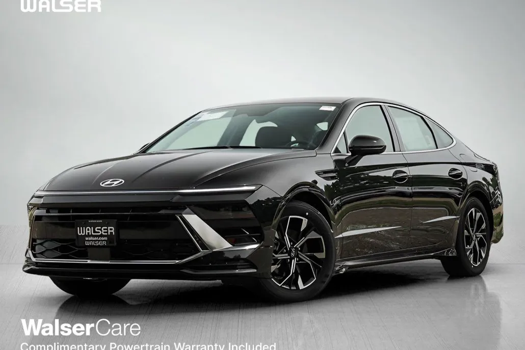 2025 Hyundai Sonata SEL photo 1