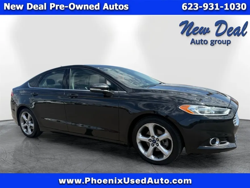 2015 Ford Fusion SE photo 1