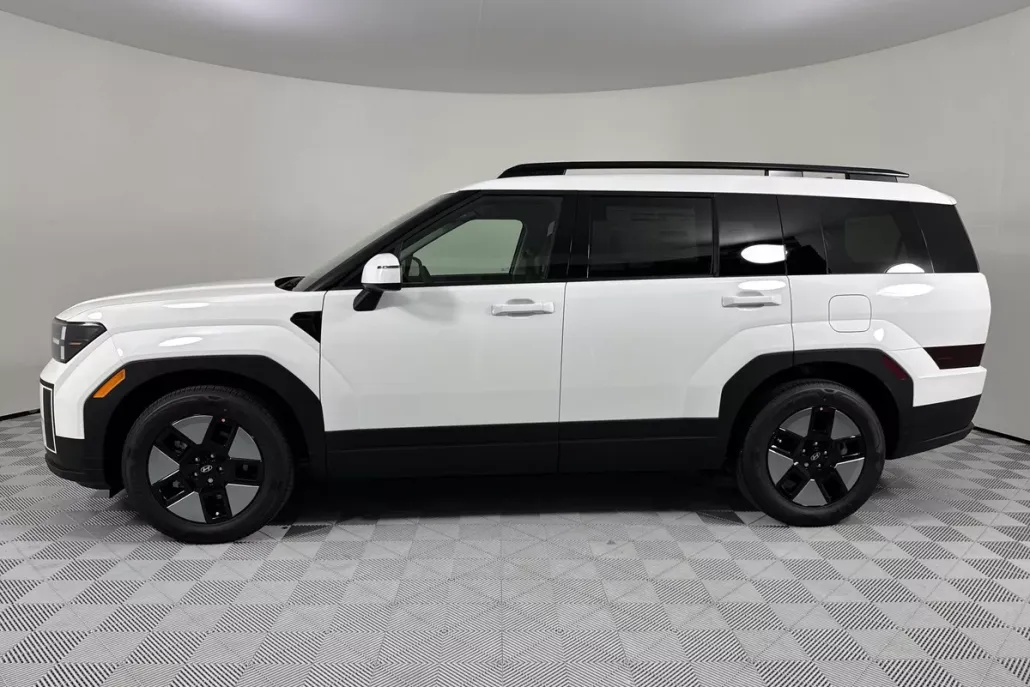 2026 Hyundai Santa Fe SEL photo 1