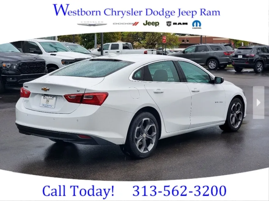 2024 Chevrolet Malibu 1LT photo 1