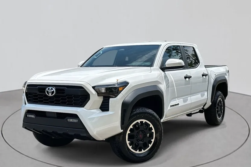 2024 Toyota Tacoma TRD Off-Road Double Cab photo 1