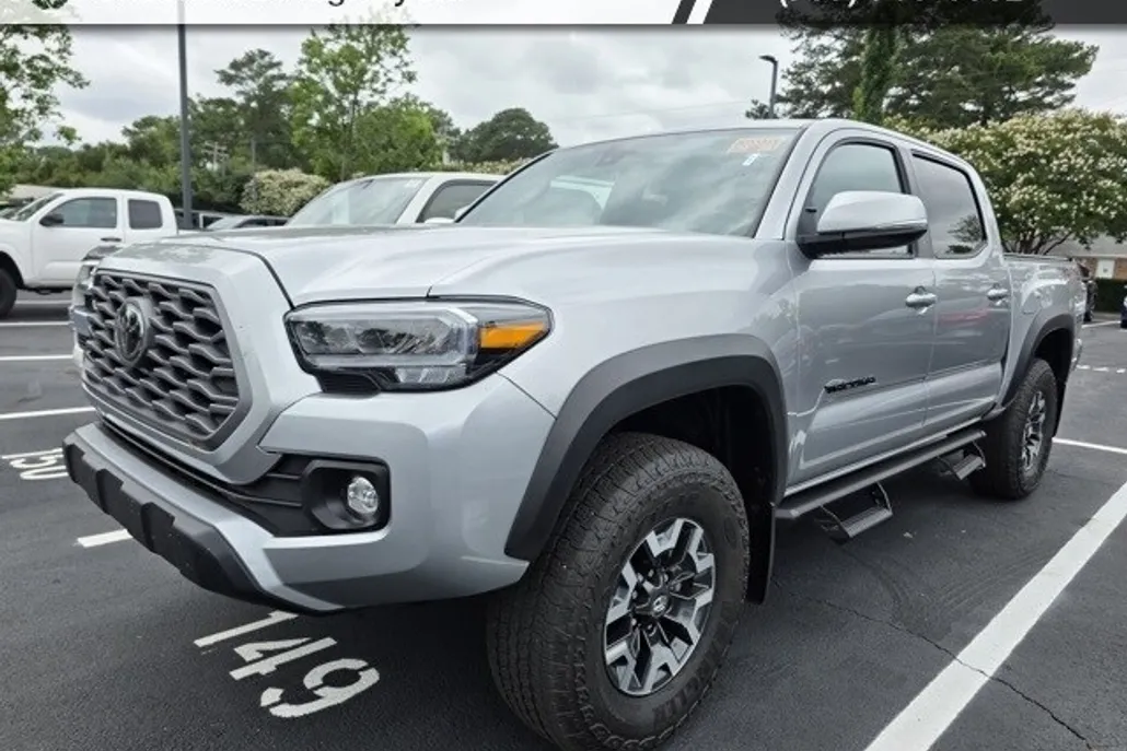 2023 Toyota Tacoma TRD Off-Road photo 1