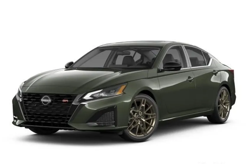 2025 Nissan Altima 2.5 SR photo 1
