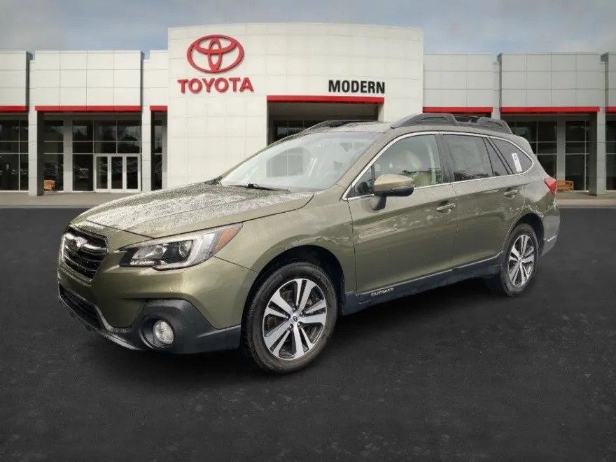 2019 Subaru Outback Limited photo 1
