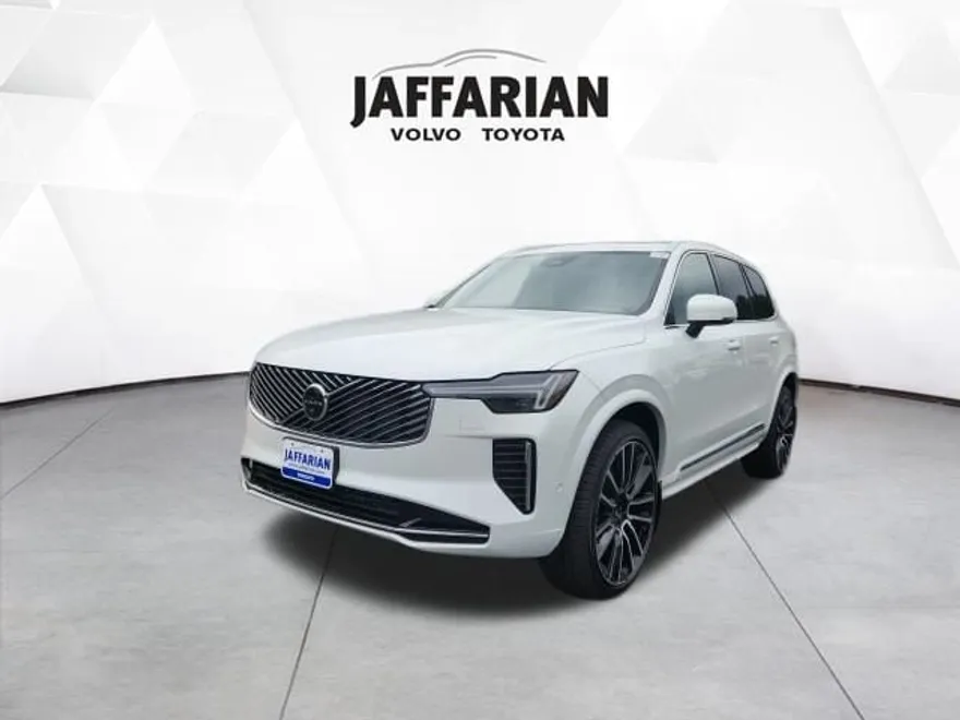 2026 Volvo XC90 Plus photo 1