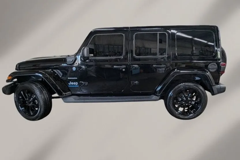 2023 Jeep Wrangler 4xe Sahara photo 1