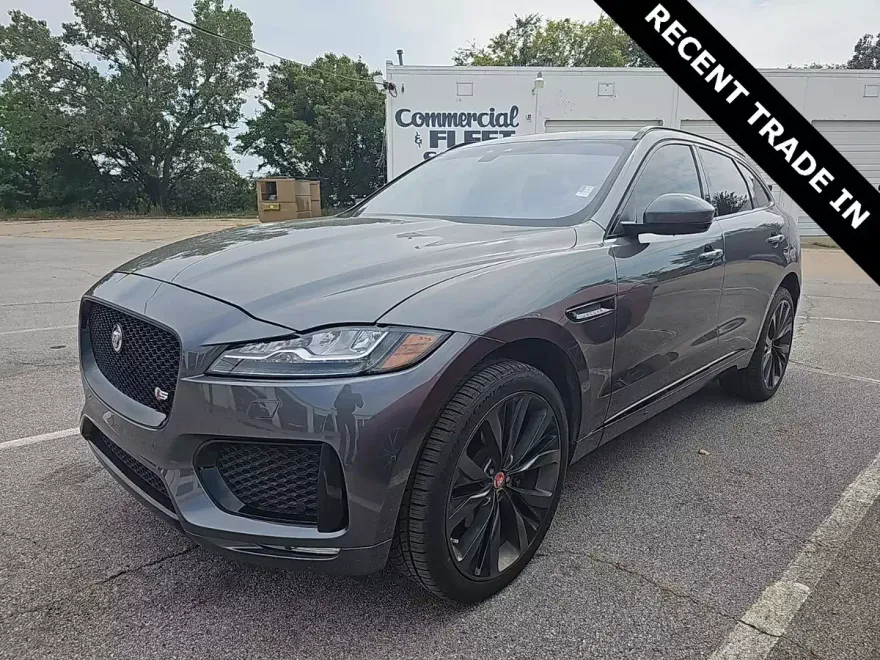 2018 Jaguar F-PACE S photo 1