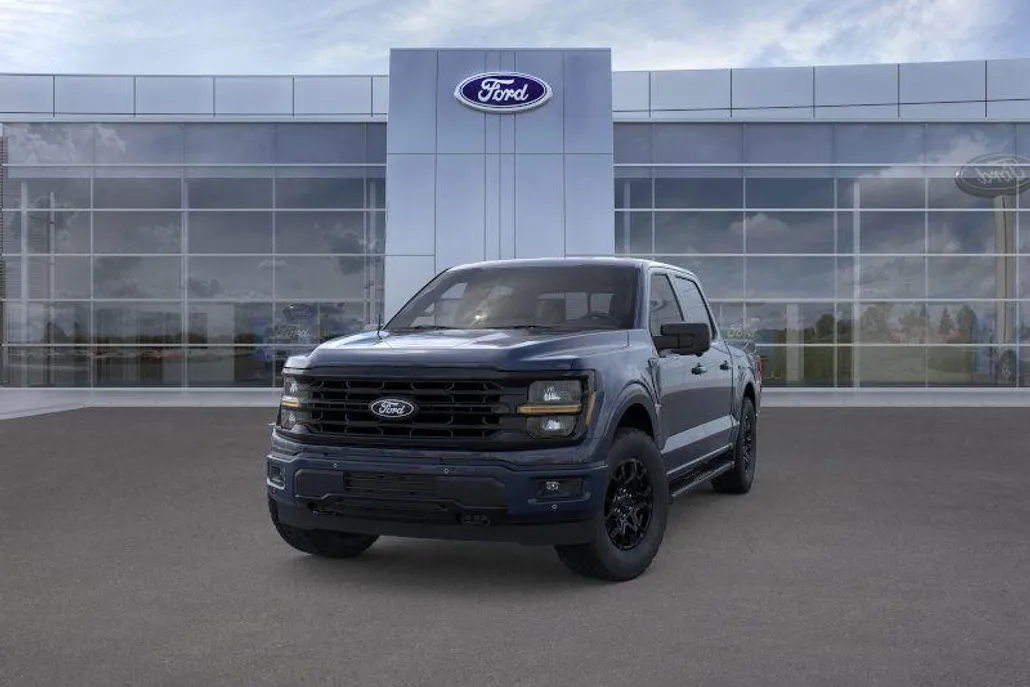 2025 Ford F-150 XLT photo 1