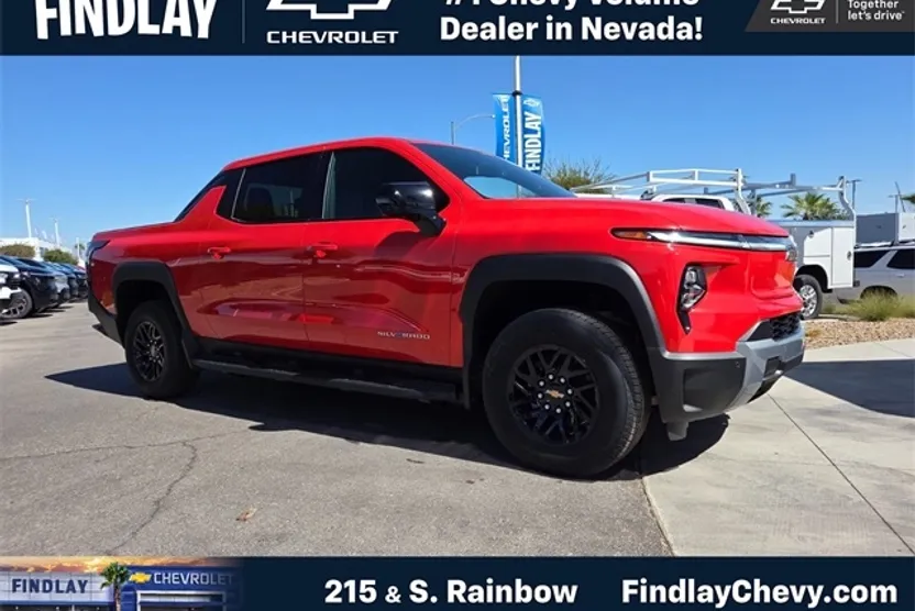2025 Chevrolet Silverado EV LT photo 1