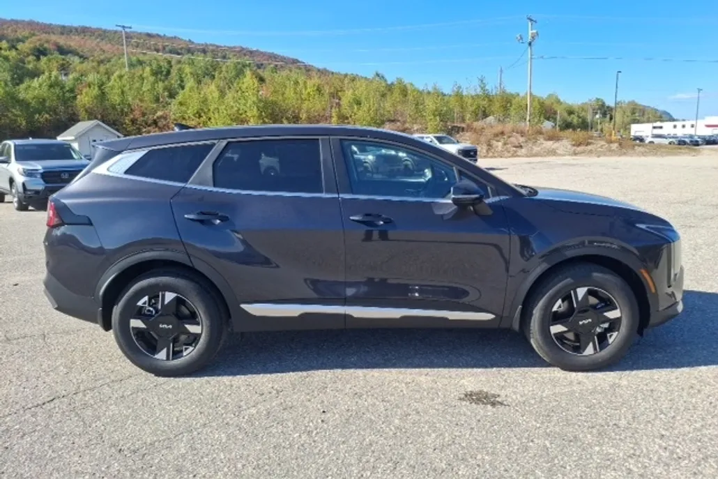 2026 Kia Sportage LX photo 1