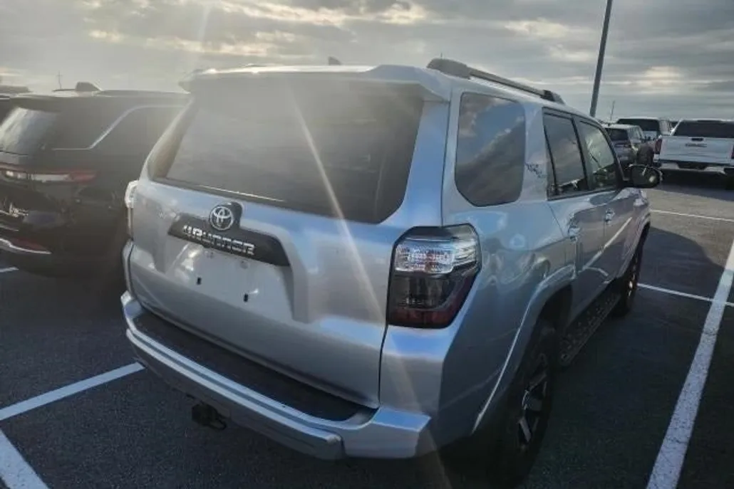 2023 Toyota 4Runner TRD Premium 4WD photo 1