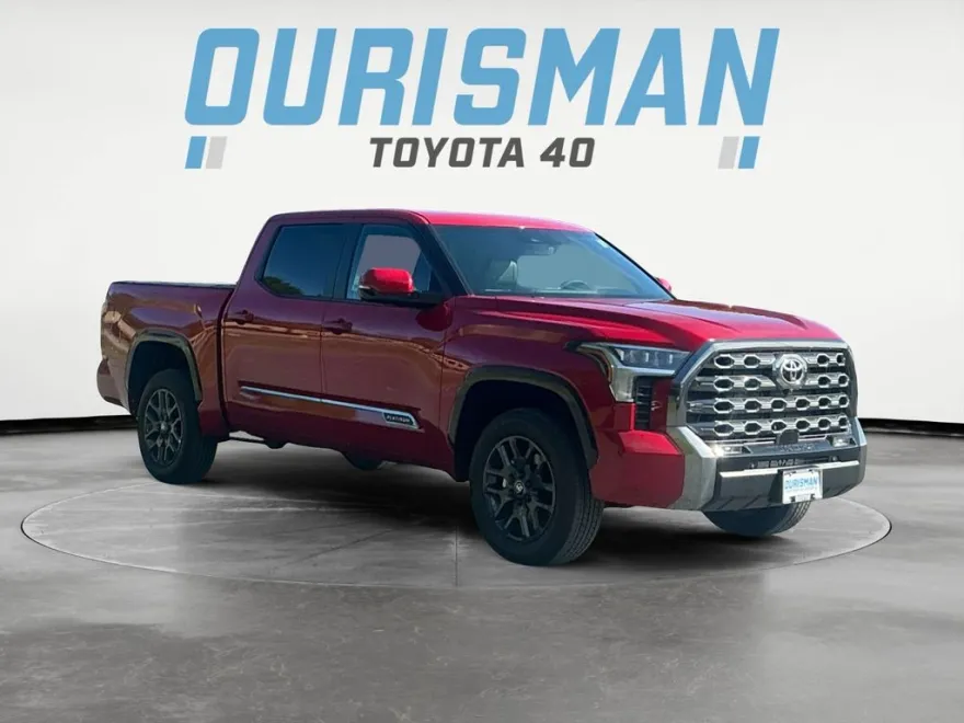 2025 Toyota Tundra Platinum CrewMax photo 1