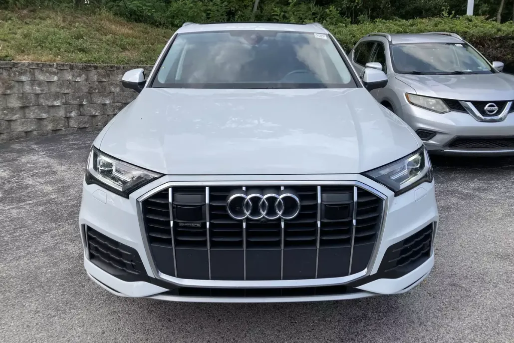 2023 Audi Q7 45 Premium photo 1