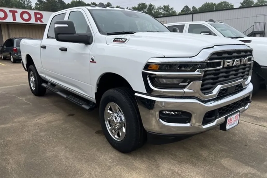 2025 Ram 2500 Tradesman photo 1