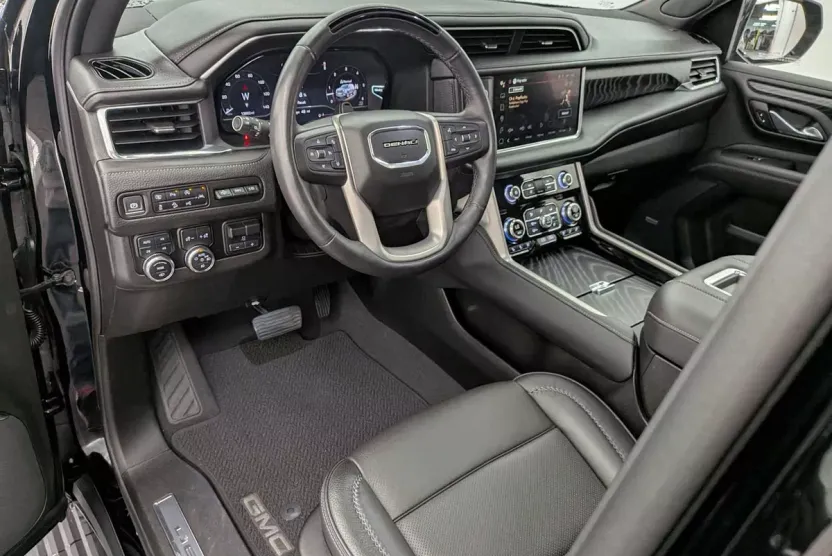 2023 Gmc Yukon XL Denali photo 1