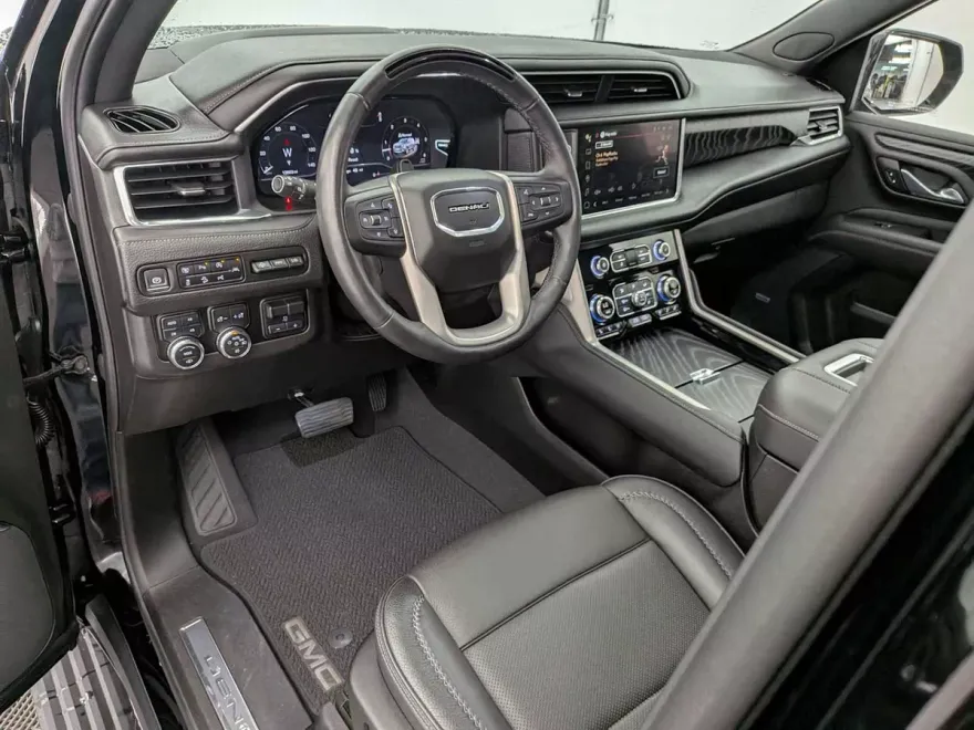 2023 Gmc Yukon XL Denali photo 1