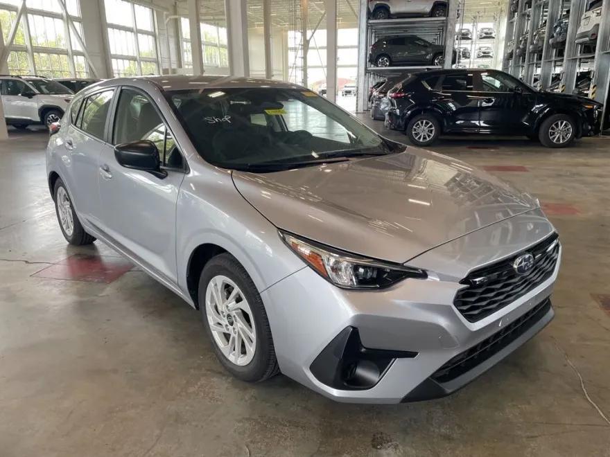 2025 Subaru Impreza Base photo 1