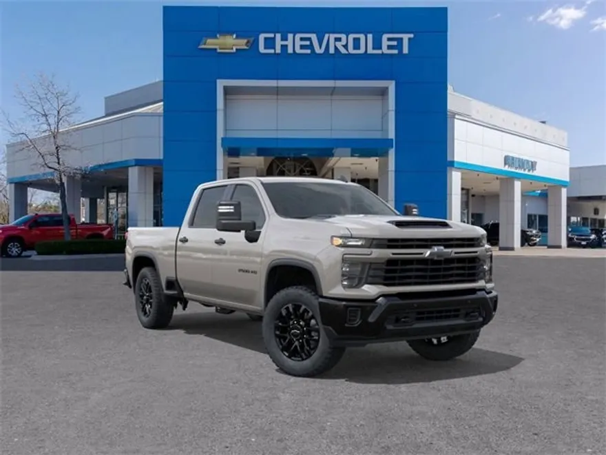 2026 Chevrolet Silverado Custom photo 1