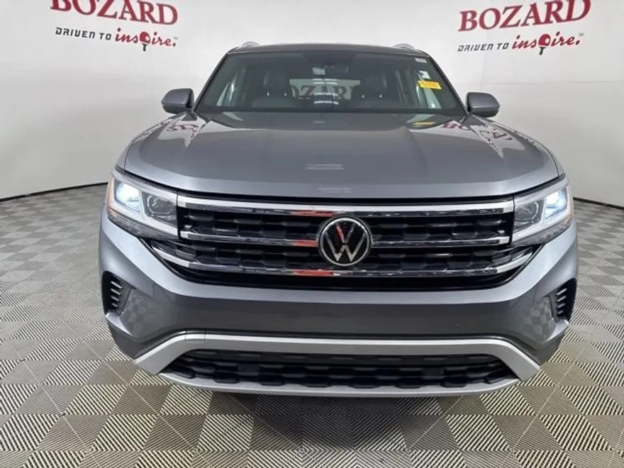 2020 Volkswagen Atlas Cross Sport SE photo 1