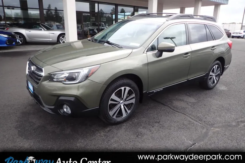 2018 Subaru Outback 2.5i Limited photo 1