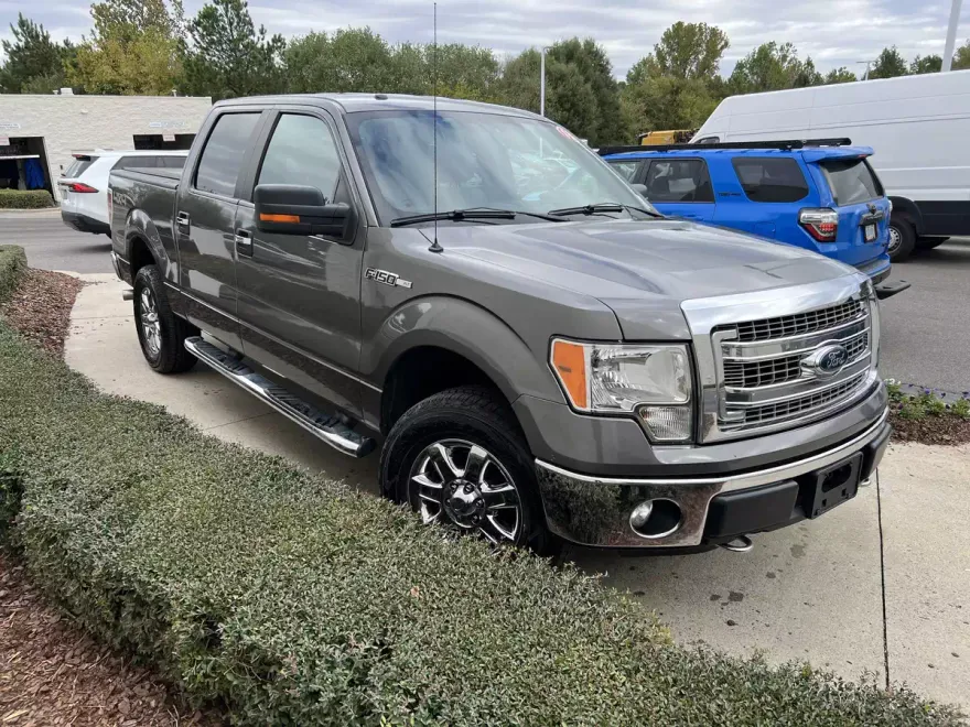 2013 Ford F-150 XLT photo 1