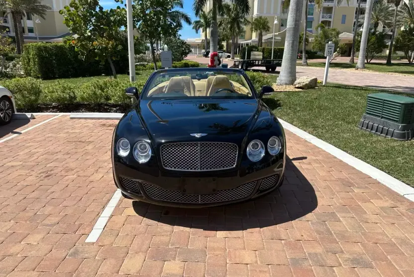 2011 Bentley Continental GTC Mulliner photo 1