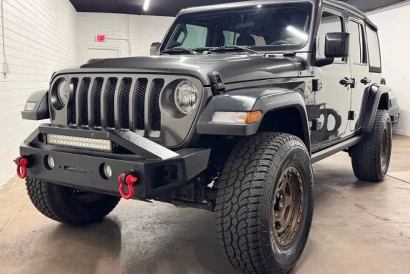 2018 Jeep Wrangler Unlimited Sport photo 1