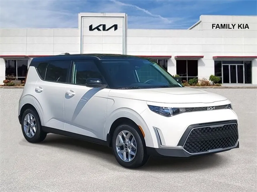 2025 Kia Soul S photo 1
