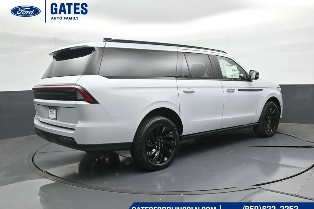 2025 Lincoln Navigator L Reserve photo 1