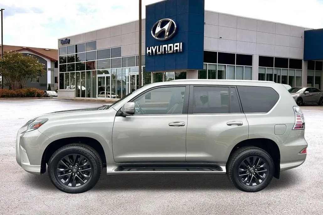 2023 Lexus GX 460 Premium photo 1