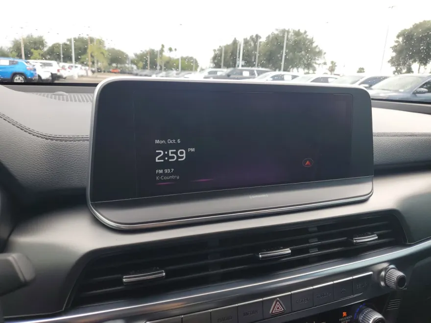 2022 Kia Telluride S photo 1