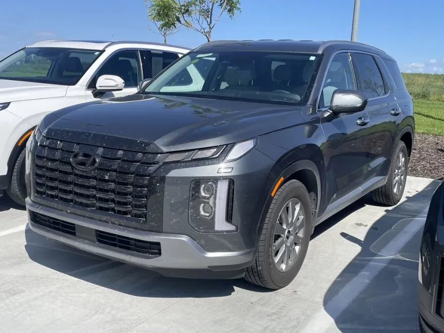 2025 Hyundai Palisade SEL photo 1