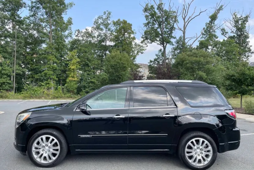 2016 Gmc Acadia Denali photo 1