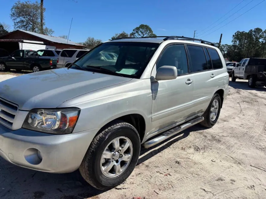 2004 Toyota Highlander photo 1