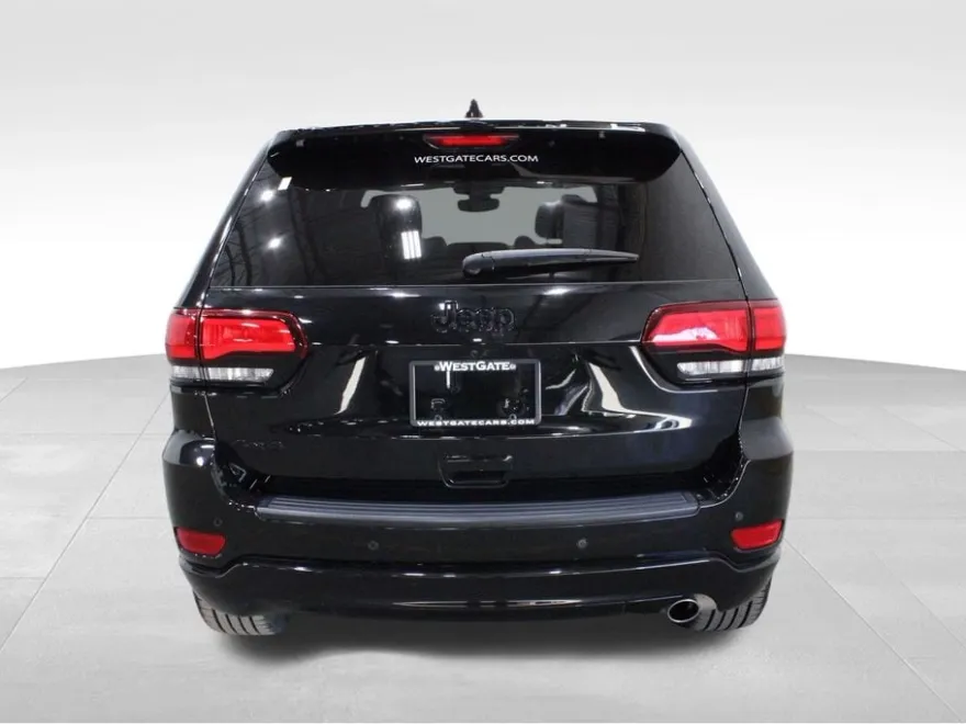 2022 Jeep Cherokee Laredo X photo 1