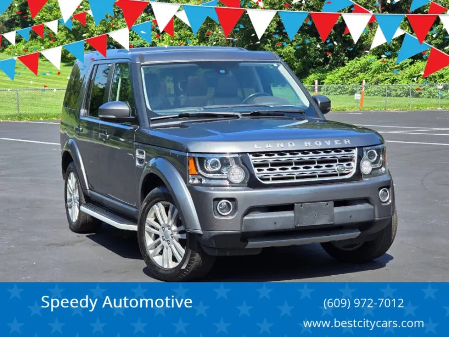 2016 Land Rover LR4 HSE LUX photo 1