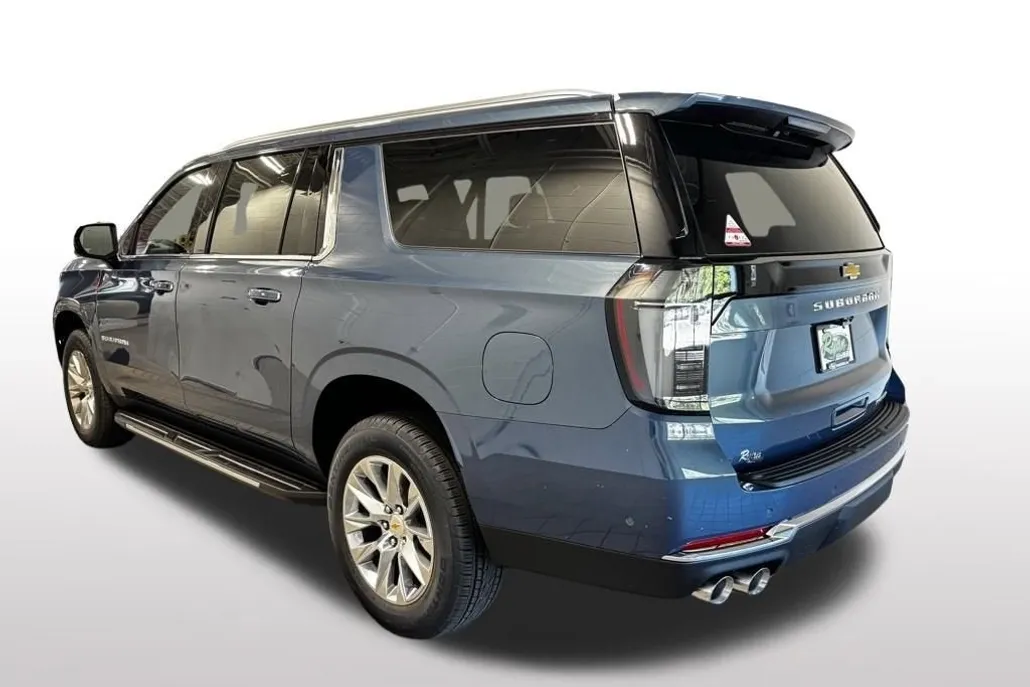 2026 Chevrolet Suburban Premier photo 1
