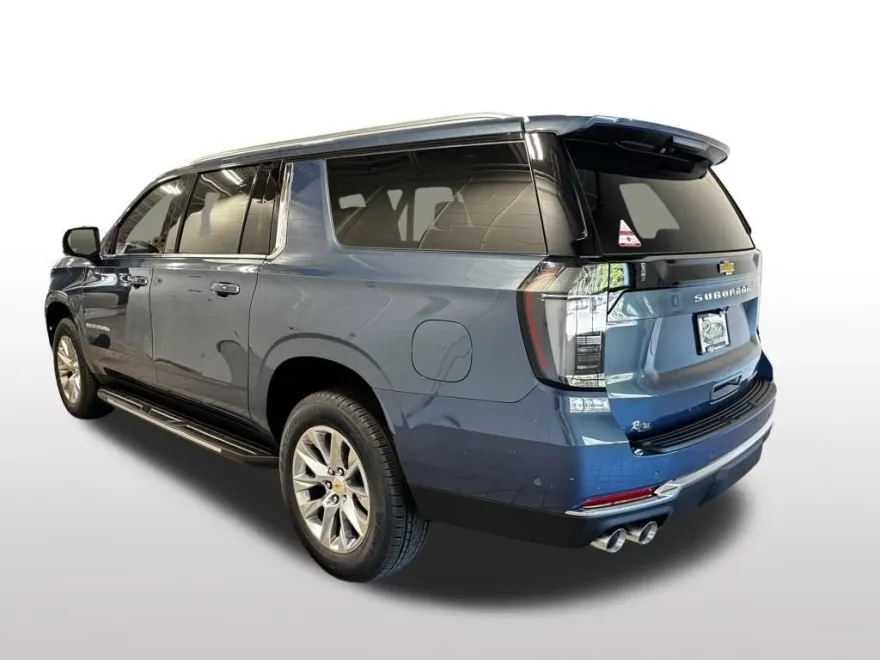 2026 Chevrolet Suburban Premier photo 1