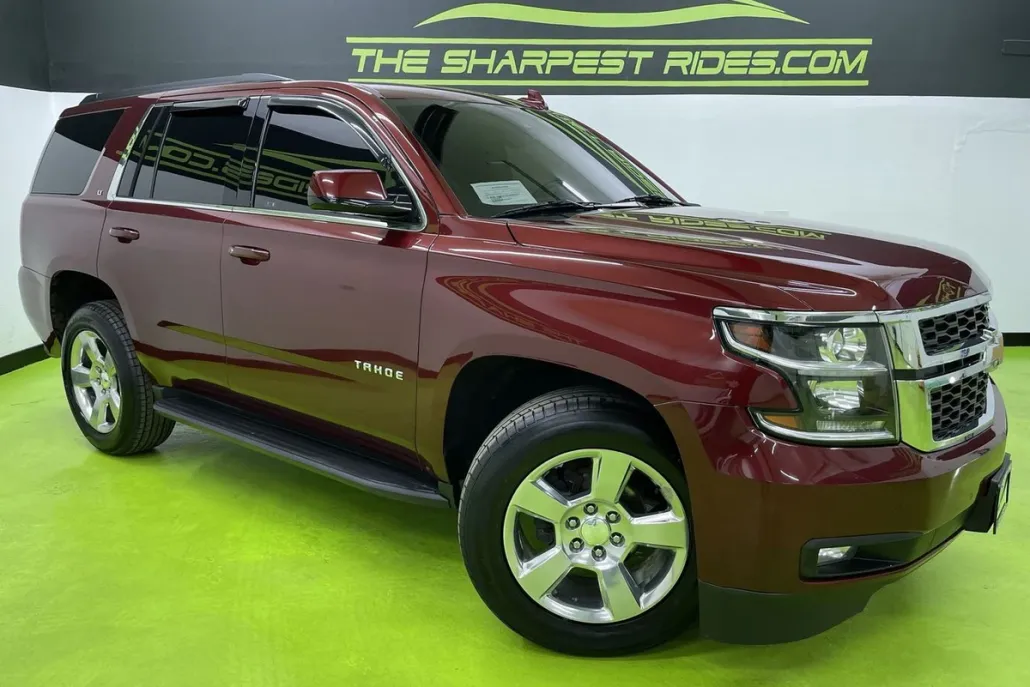 2019 Chevrolet Tahoe LT photo 1