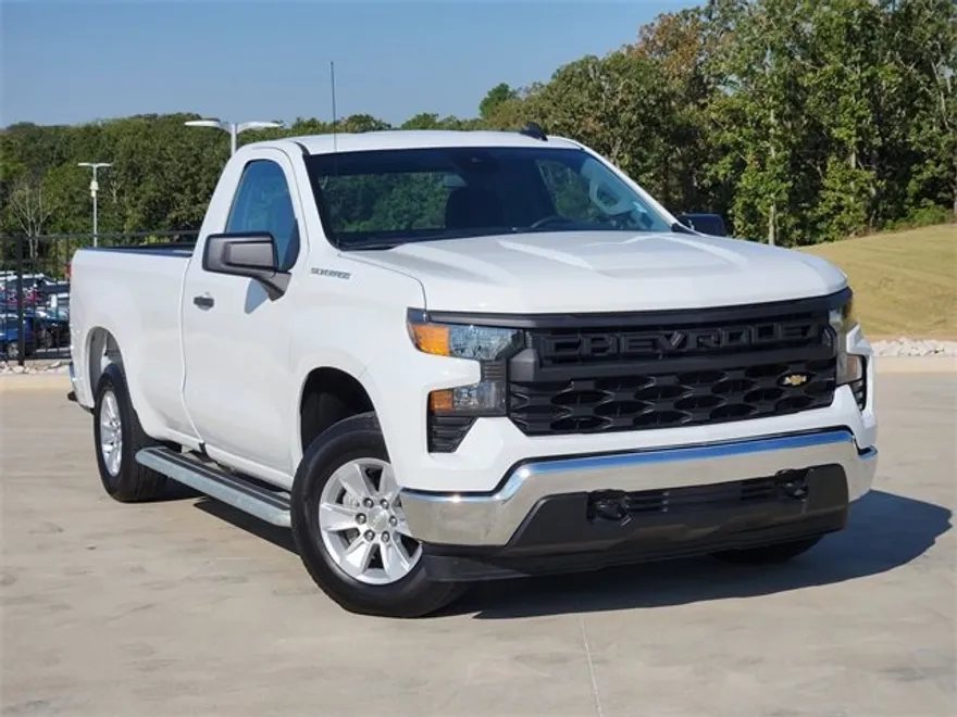 2024 Chevrolet Silverado 1500 photo 1