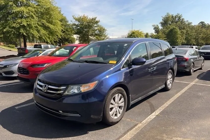 2015 Honda Odyssey EX photo 1