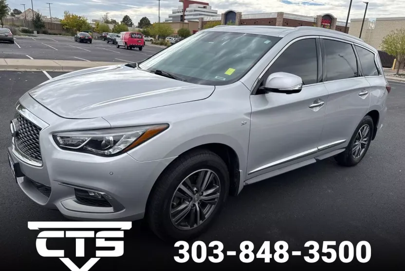 2017 Infiniti QX60 Base photo 1