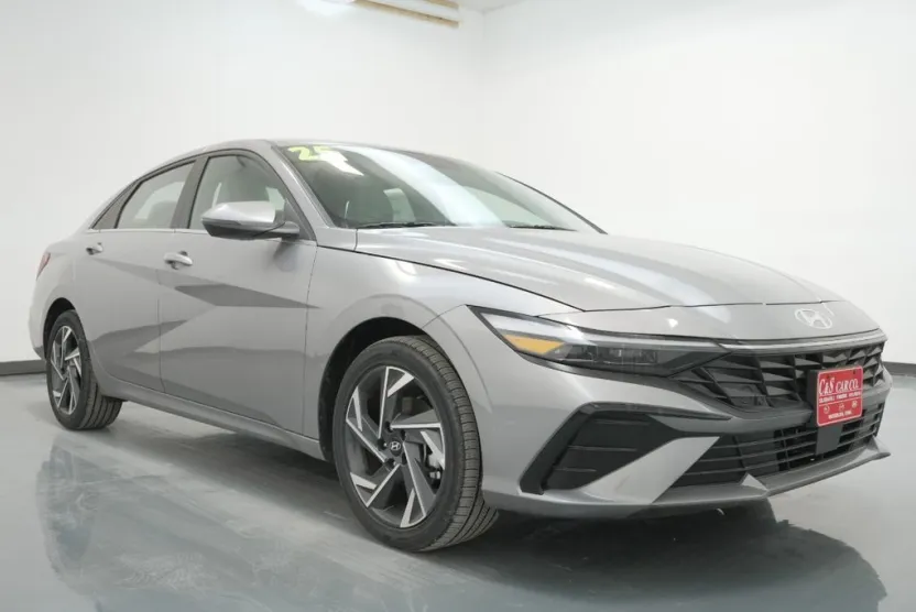 2025 Hyundai Elantra Hybrid Limited photo 1