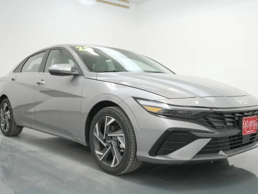 2025 Hyundai Elantra Hybrid Limited photo 1