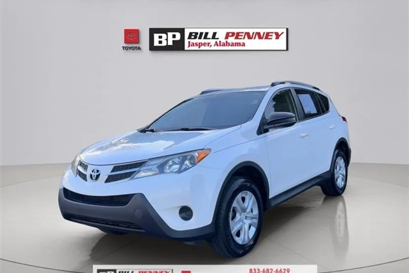 2014 Toyota RAV4 LE photo 1