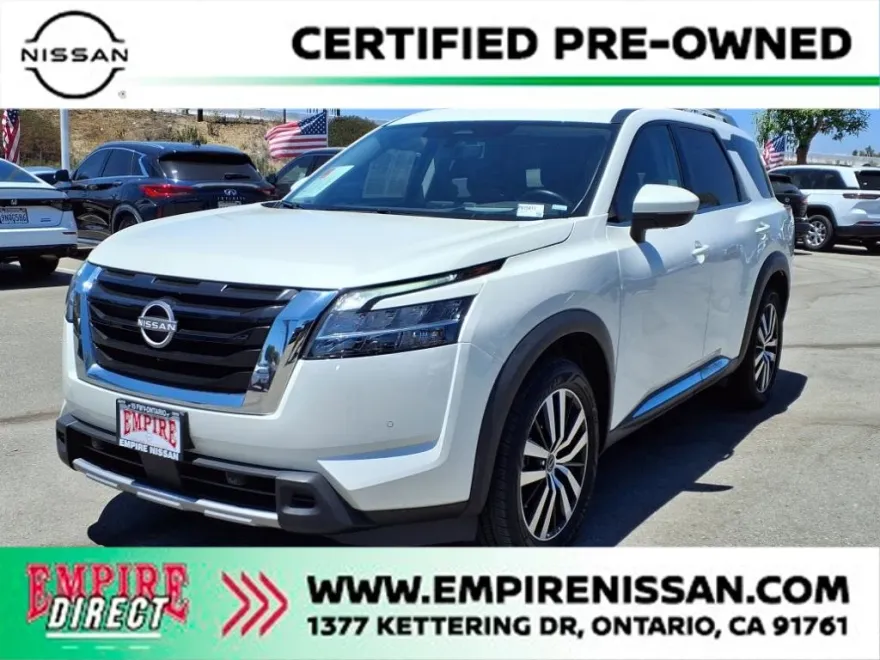 2023 Nissan Pathfinder Platinum photo 1