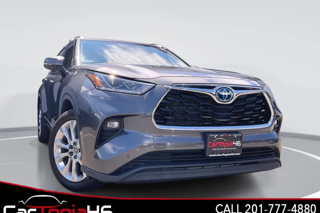 2023 Toyota Highlander Hybrid Limited photo 1