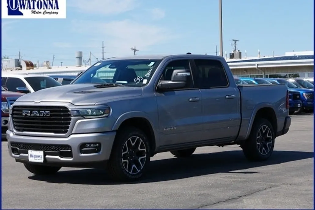2025 Ram 1500 Laramie photo 1