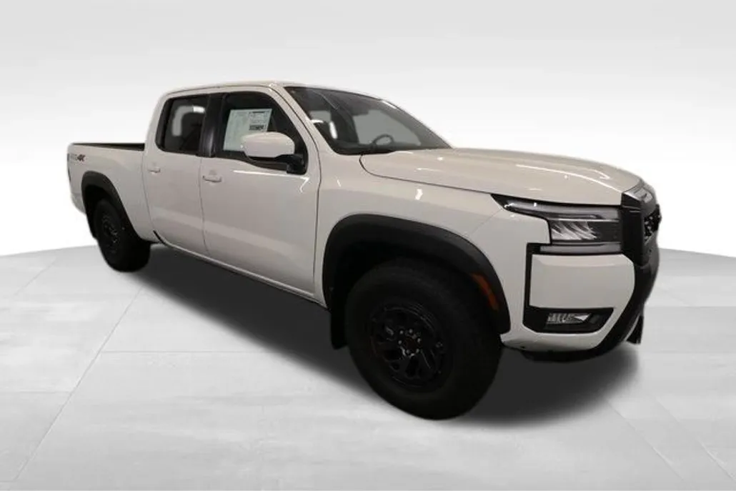 2025 Nissan Frontier PRO-4X photo 1