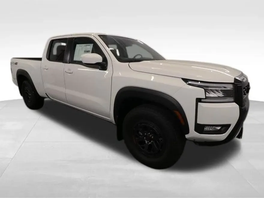 2025 Nissan Frontier PRO-4X photo 1